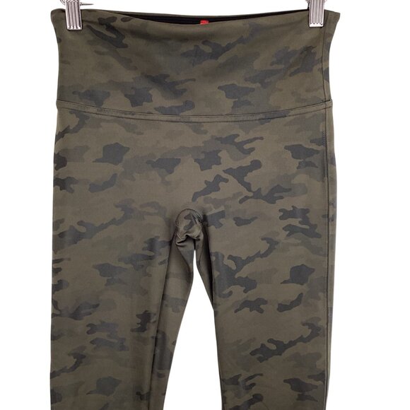 Spanx‎ Faux Leather Leggings Size Medium Camo Matte High-Waist Stretch - Picture 2 of 8